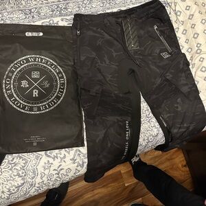 Black Camouflage Men's Armored Pants motorcycle gear